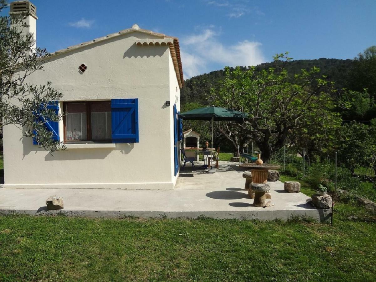 Cottage provençal Belgentier Exterior foto